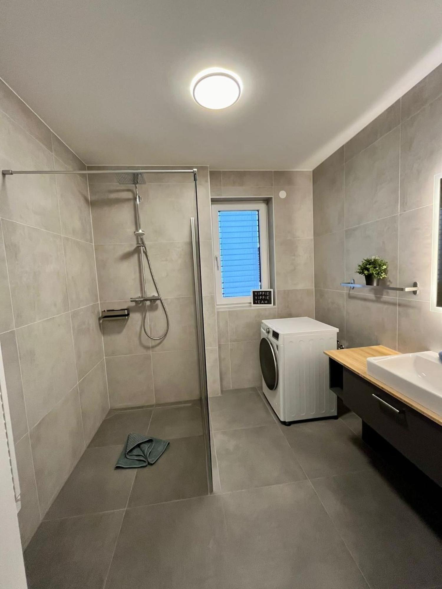 Ferienwohnung Mit Seeblick - Ossiacher See Gerlitzen Sattendorf Extérieur photo